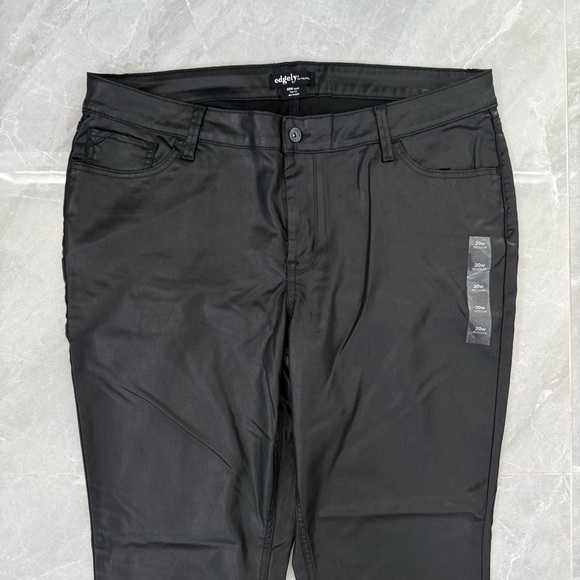 NWOT Women’s Edgely By Maurices High Rise Slim Faux Leather Pants Plus Size 20W - Picture 2 of 16